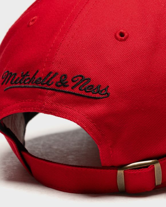 Mitchell & Ness NBA Team 2 Tone 2.0 Dad Strapback Cap HWC Chicago Bulls Men Caps Red in size:ONE Size