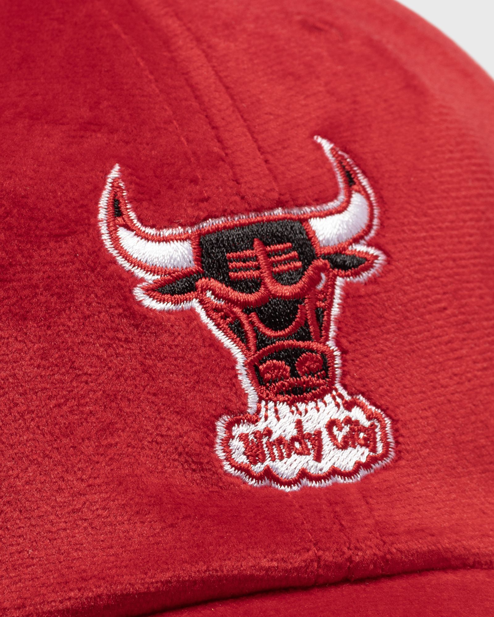 CHICAGO BULLS VELOUR STRAPBACK HWC