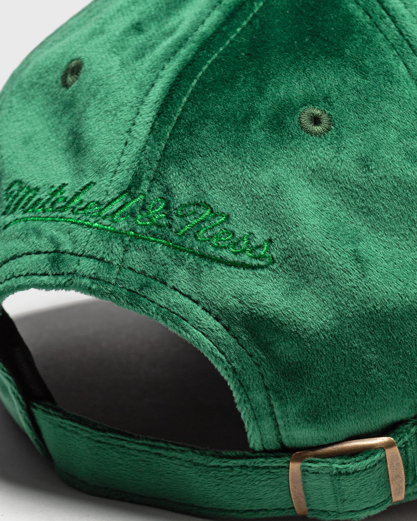 SEATTLE SUPERSONICS VELOUR STRAPBACK HWC