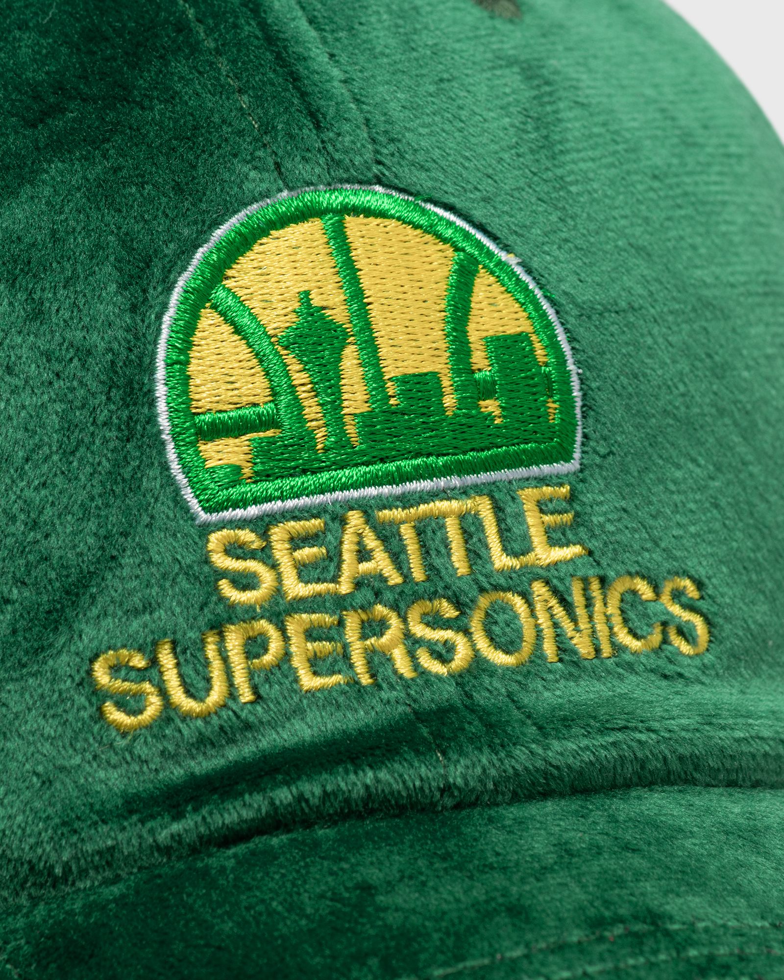 SEATTLE SUPERSONICS VELOUR STRAPBACK HWC