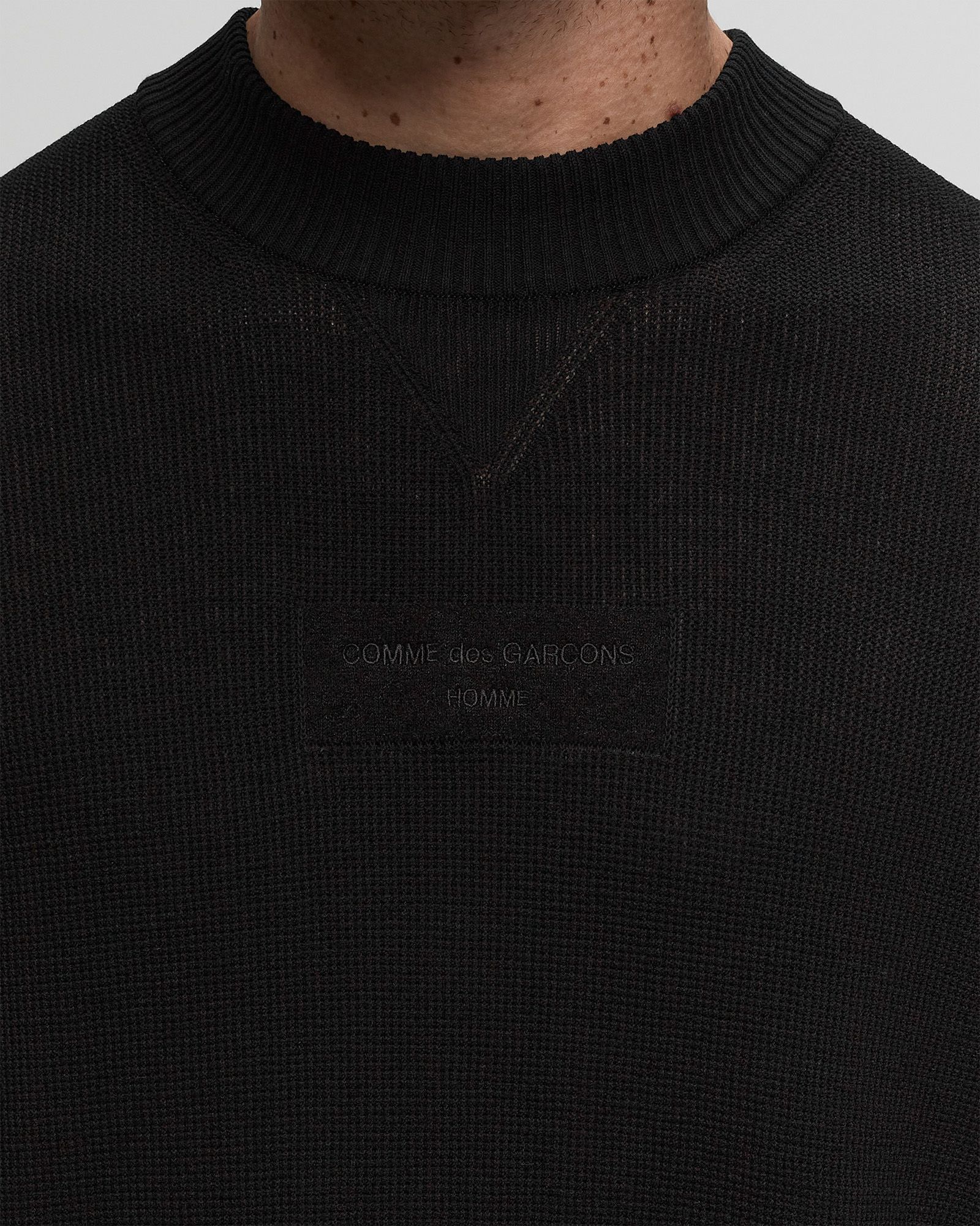 MEN'S SWEATER