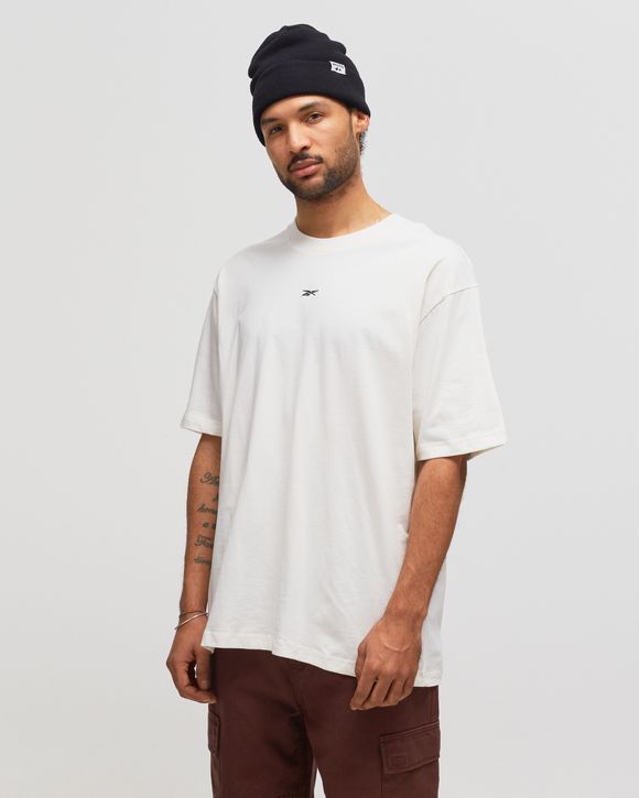 CLASSIC WARDROBE ESSENTIALS TEE