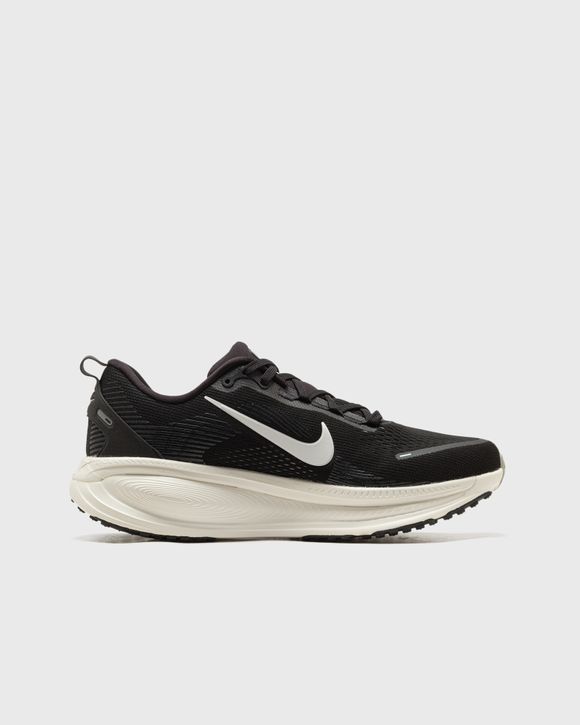 WMNS Vomero 18