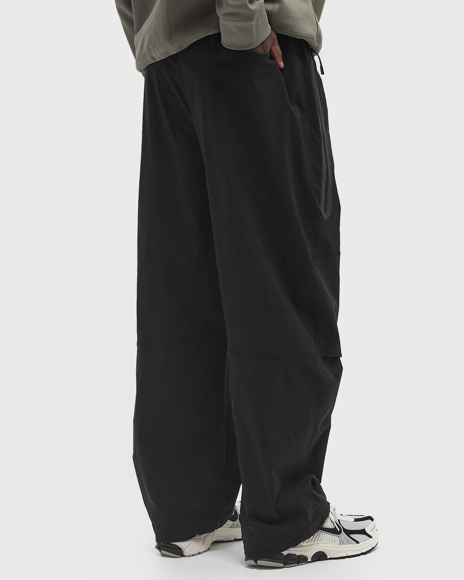 Tech Woven Oversized Pants