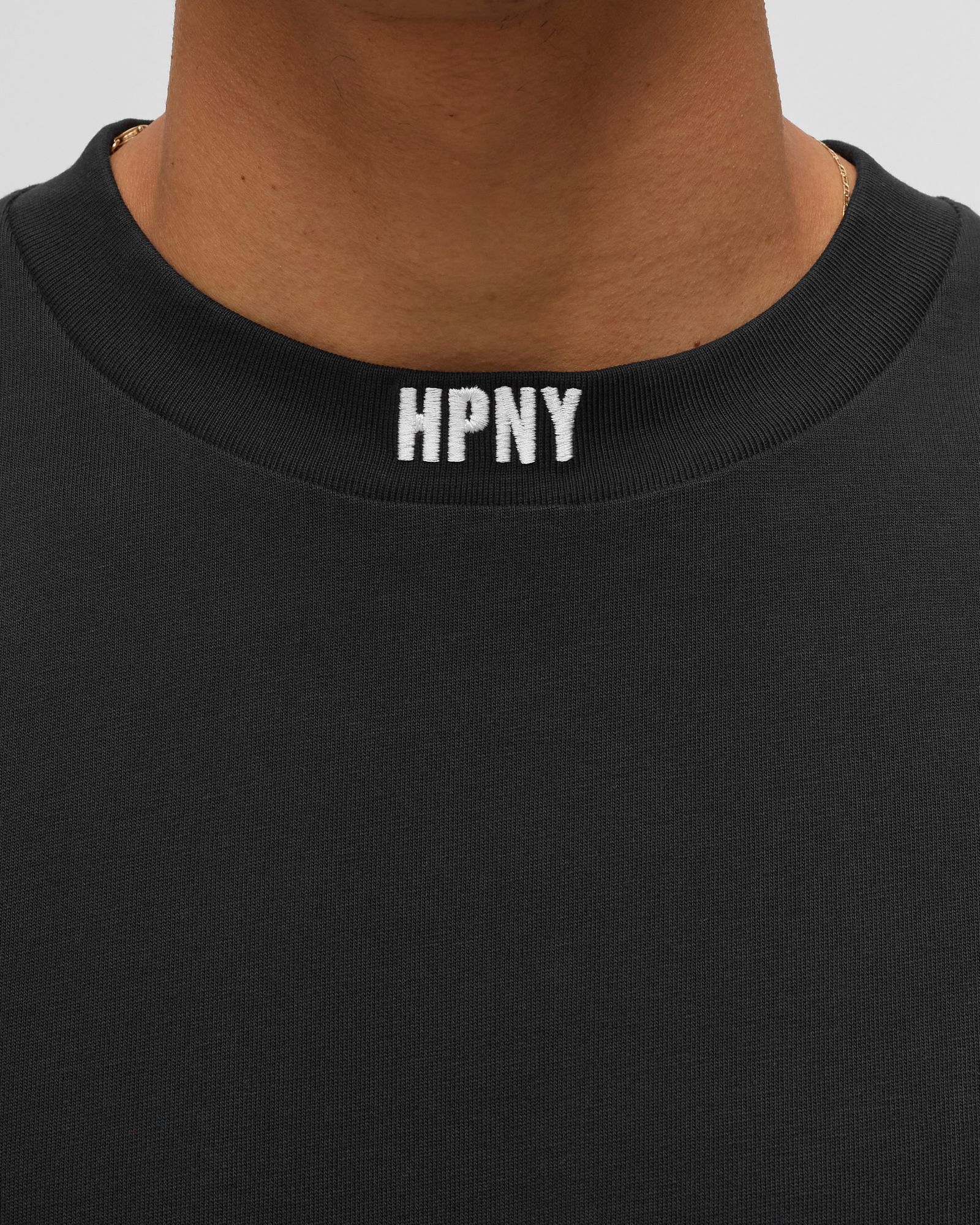 HPNY EMB SS TEE