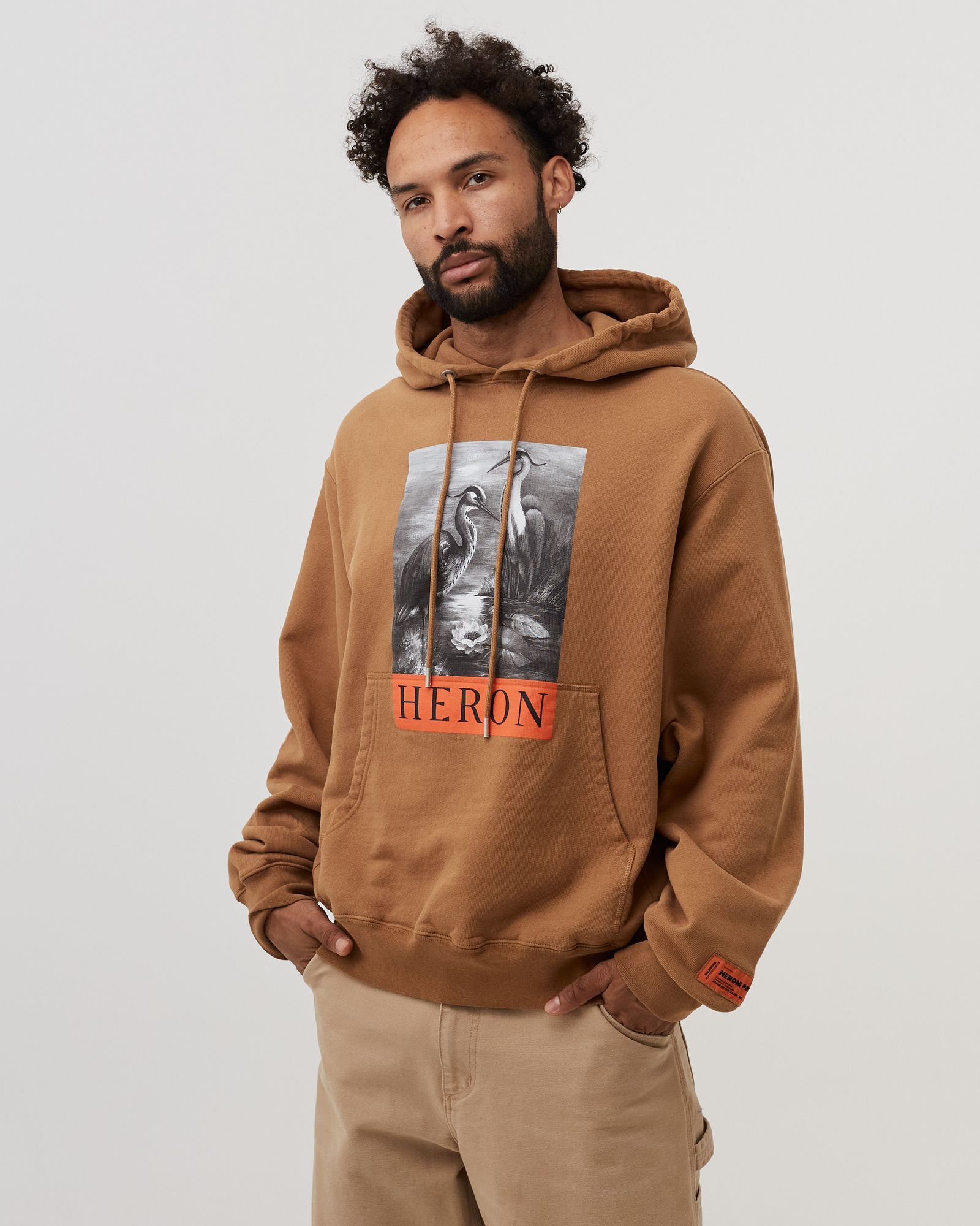 HERON BW HOODIE 