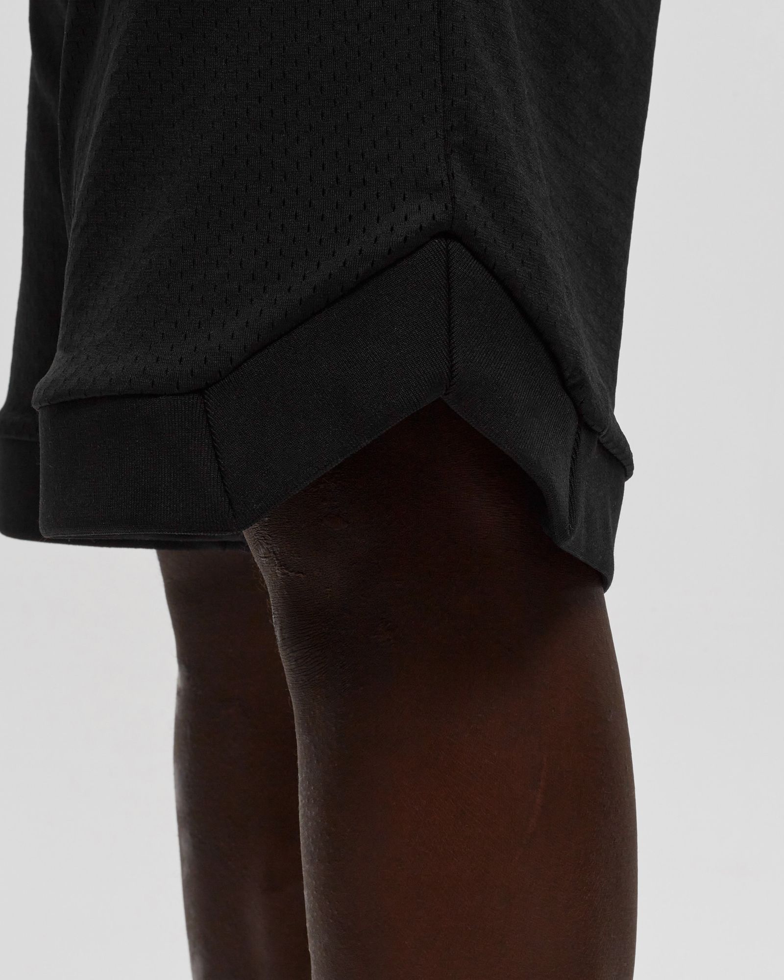 23 BASKETBALL SHORTS