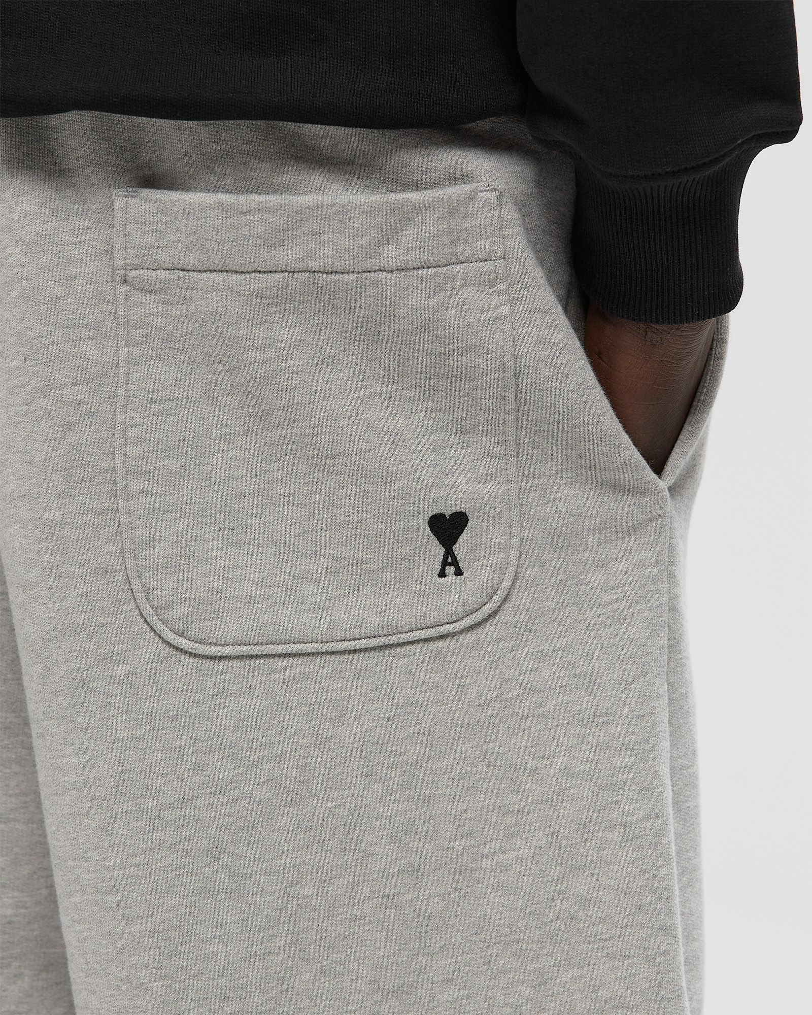 SHORT WITH CONTRASTED AMI DE COEUR