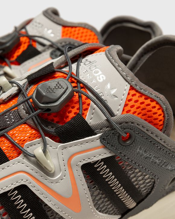 HYPERTURF