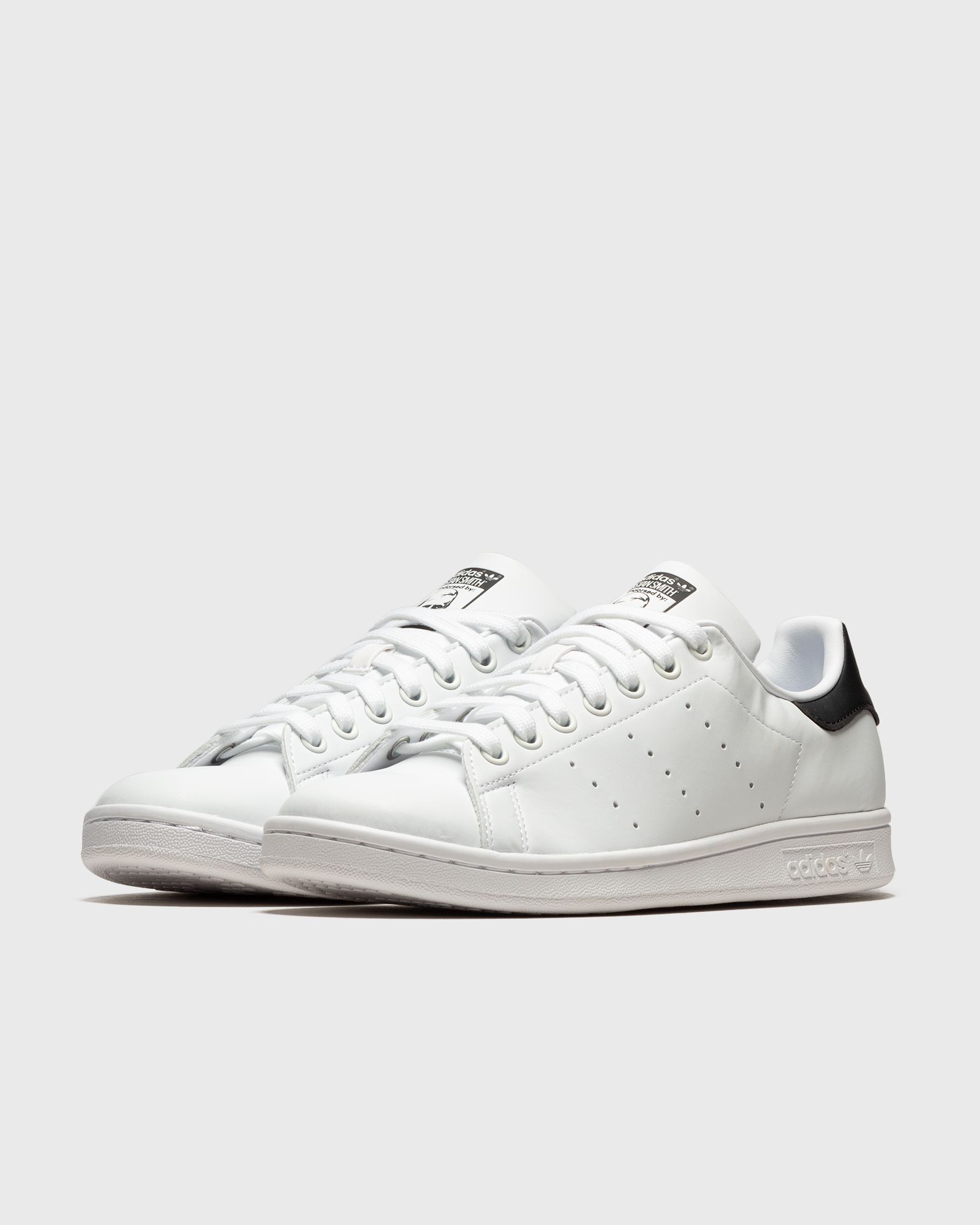 STAN SMITH