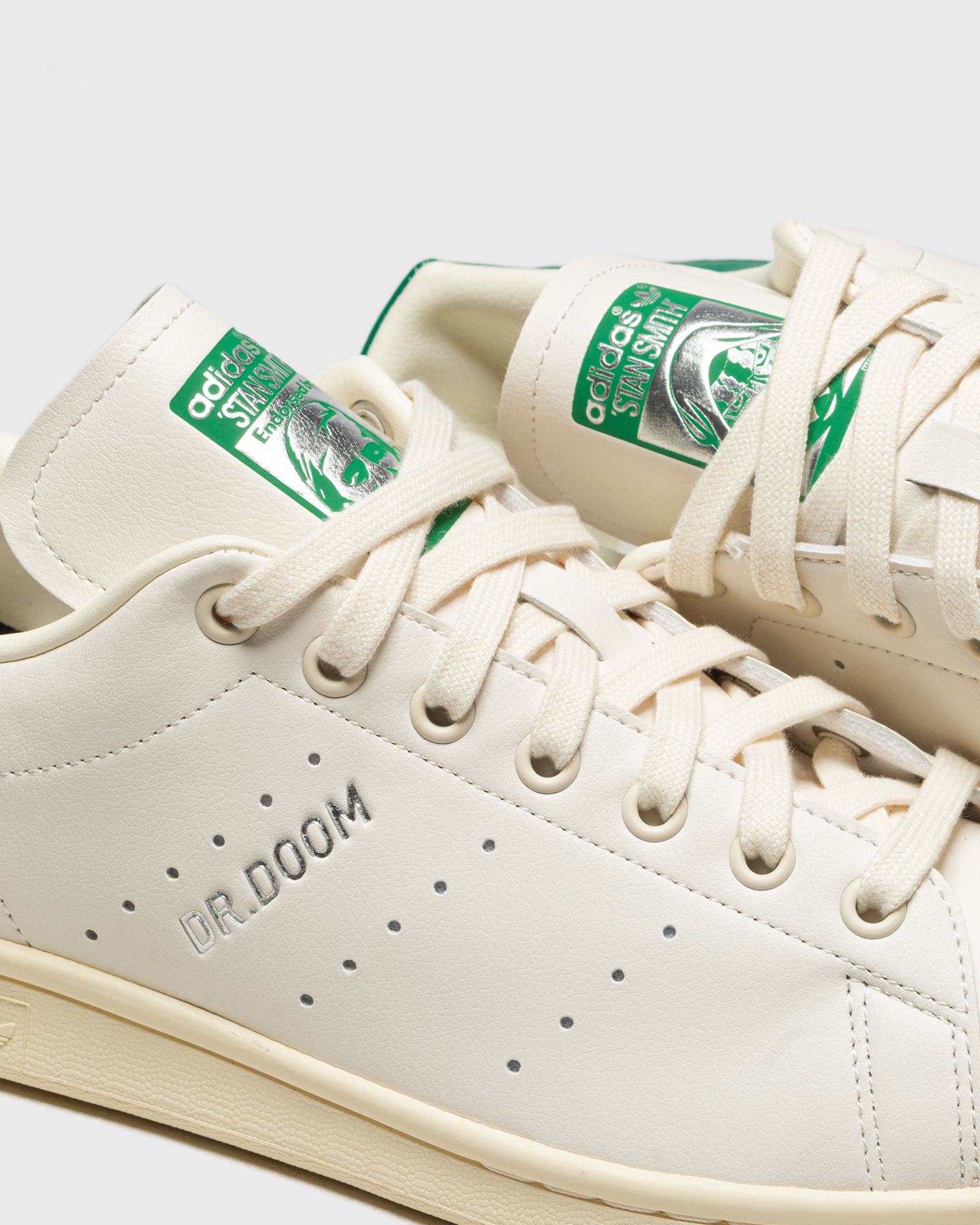 フ*ド様 adidas MARVEL STAN SMITH Star Spiri adidas x Marvel Stan Smith sneakers for Men - White in UAE