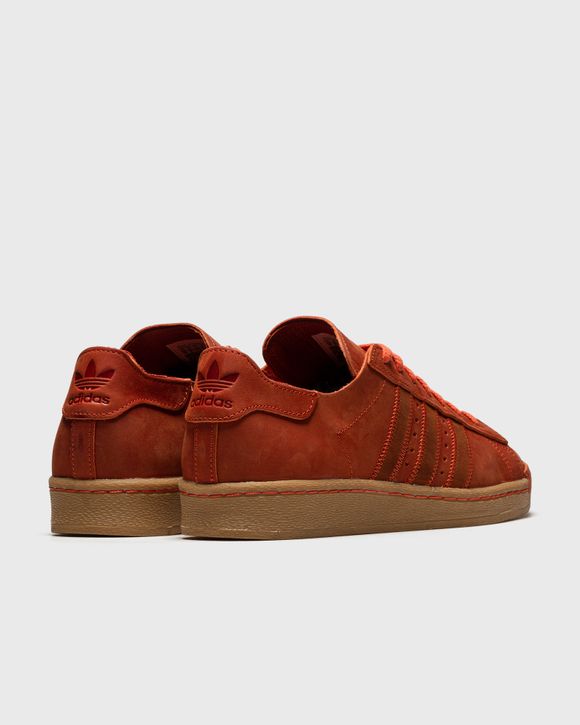 SUPERSTAR 82