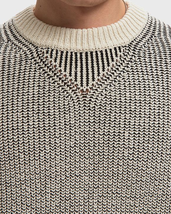 KNIT SWEATER