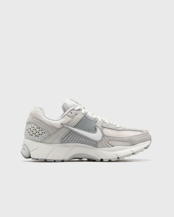 WMNS ZOOM VOMERO 5