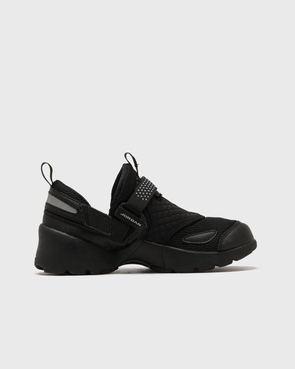 WMNS TRUNNER LX