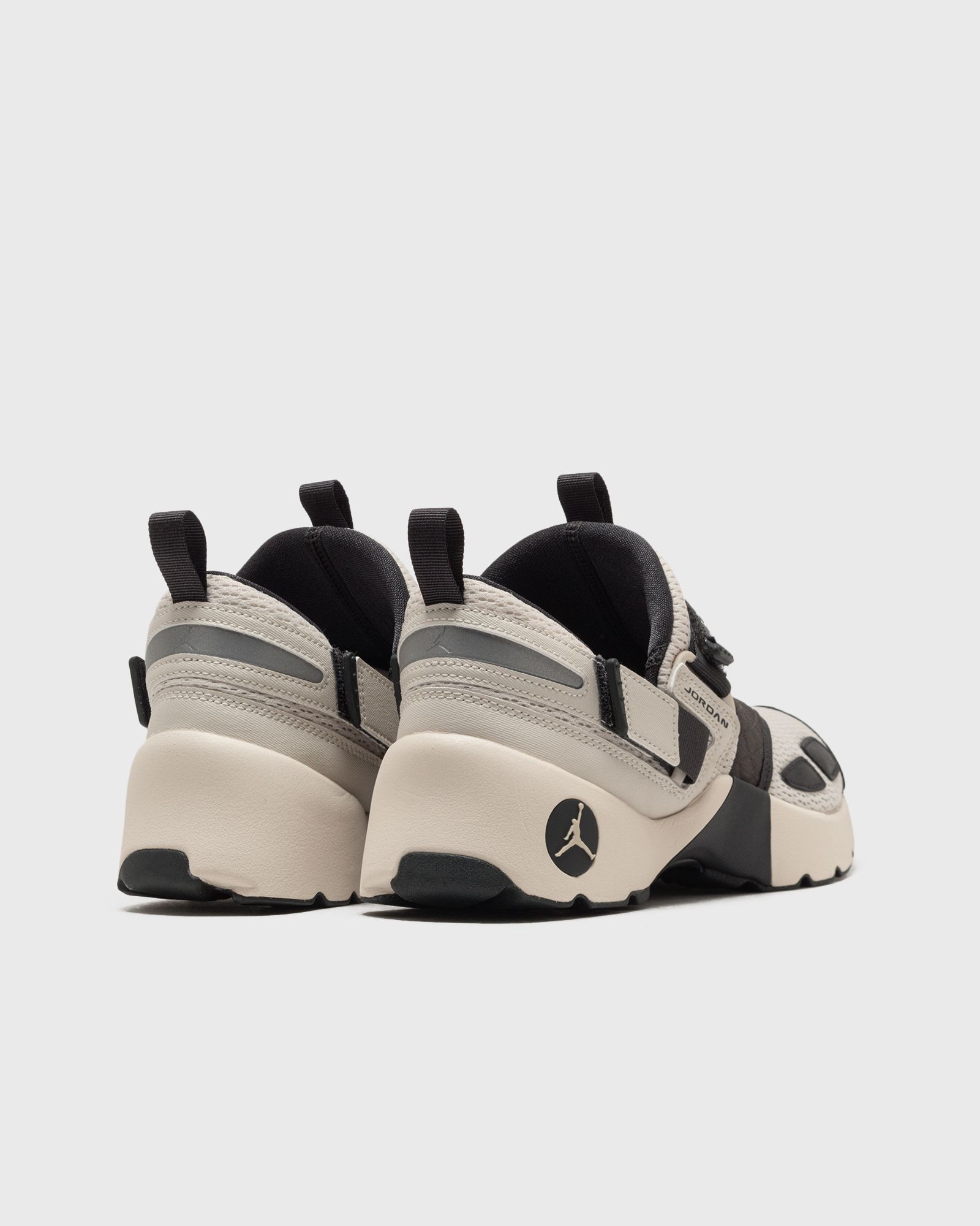 WMNS JORDAN TRUNNER LX
