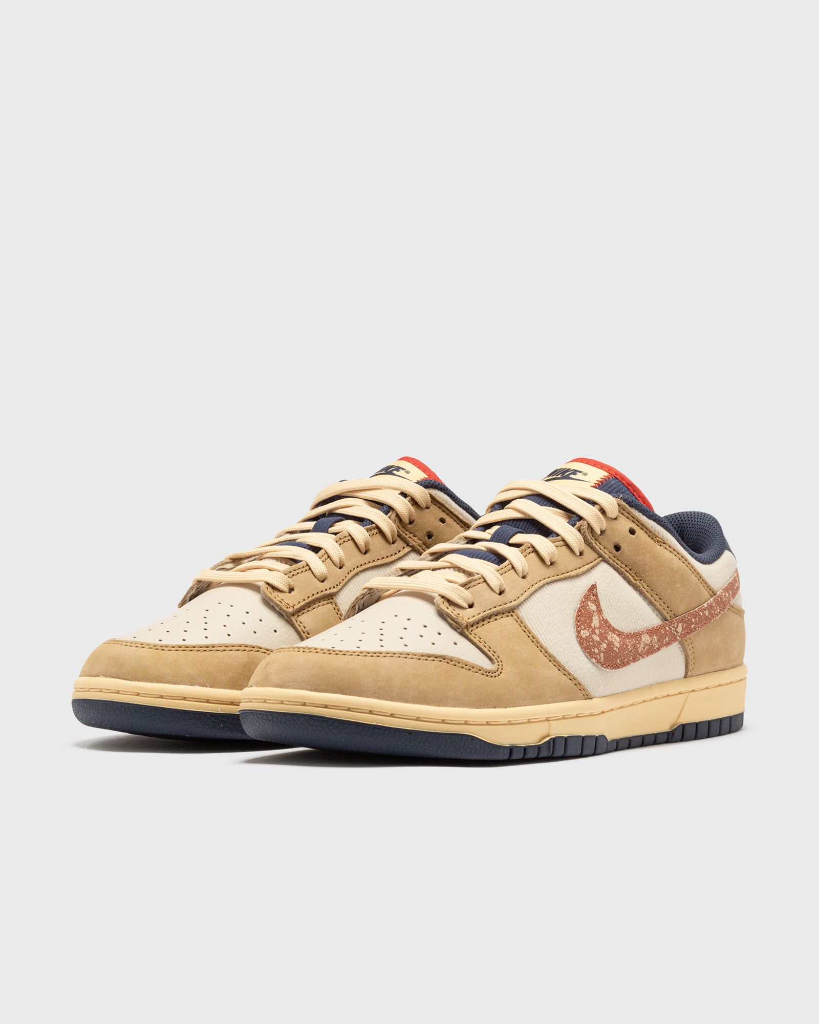 DUNK LOW RETRO SE