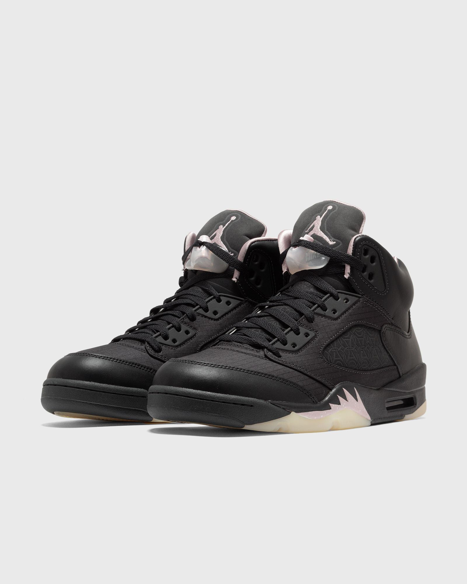 x Paris Saint-Germain AIR JORDAN 5 RETRO