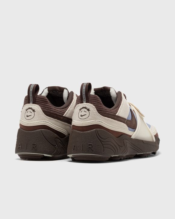 x TRAVIS SCOTT ZOOM FIELD JAXX