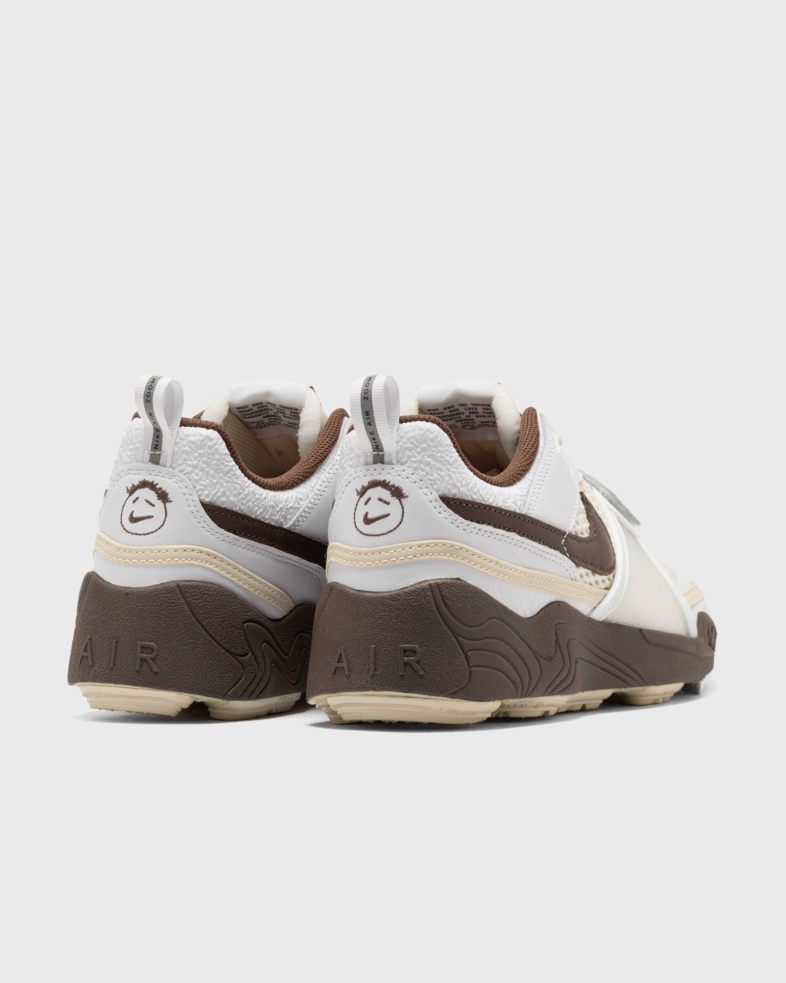 ZOOM FIELD JAXX x TRAVIS SCOTT