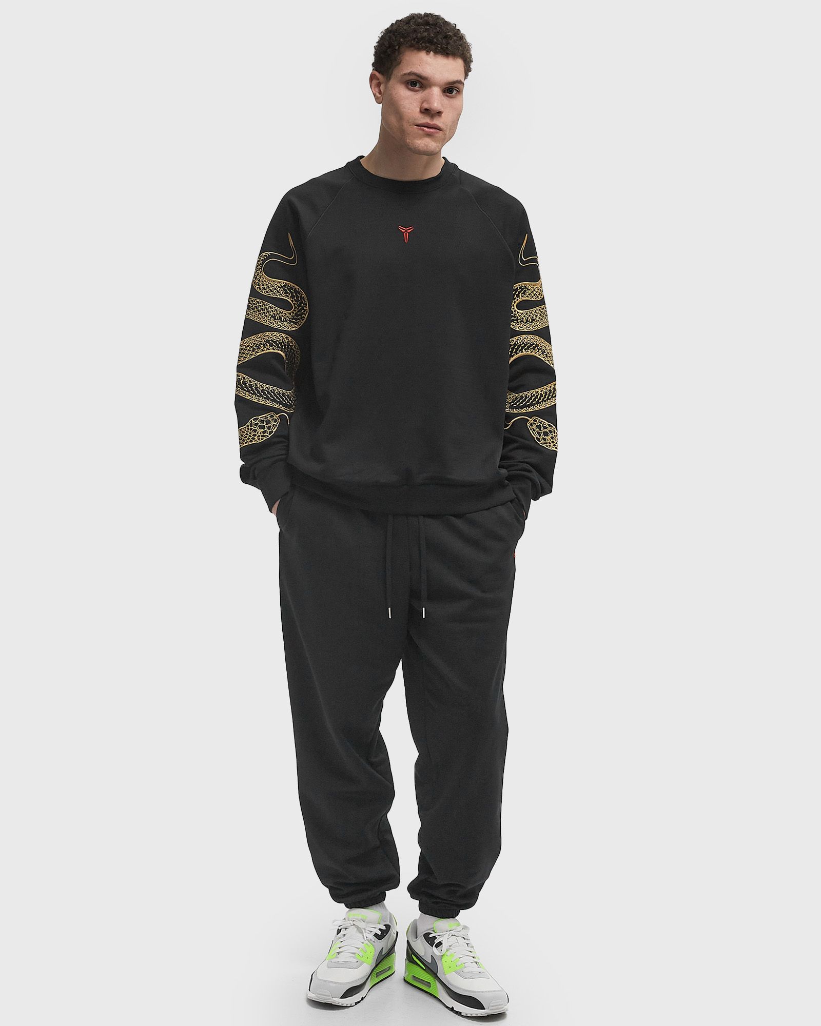 コービー kobe マンバ Therma-fit クルーネック XL Nike Kobe Year Of The Mamba Therma-Fit L/S Crewneck Black