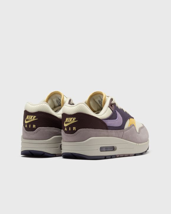 Purple and gold air max hotsell
