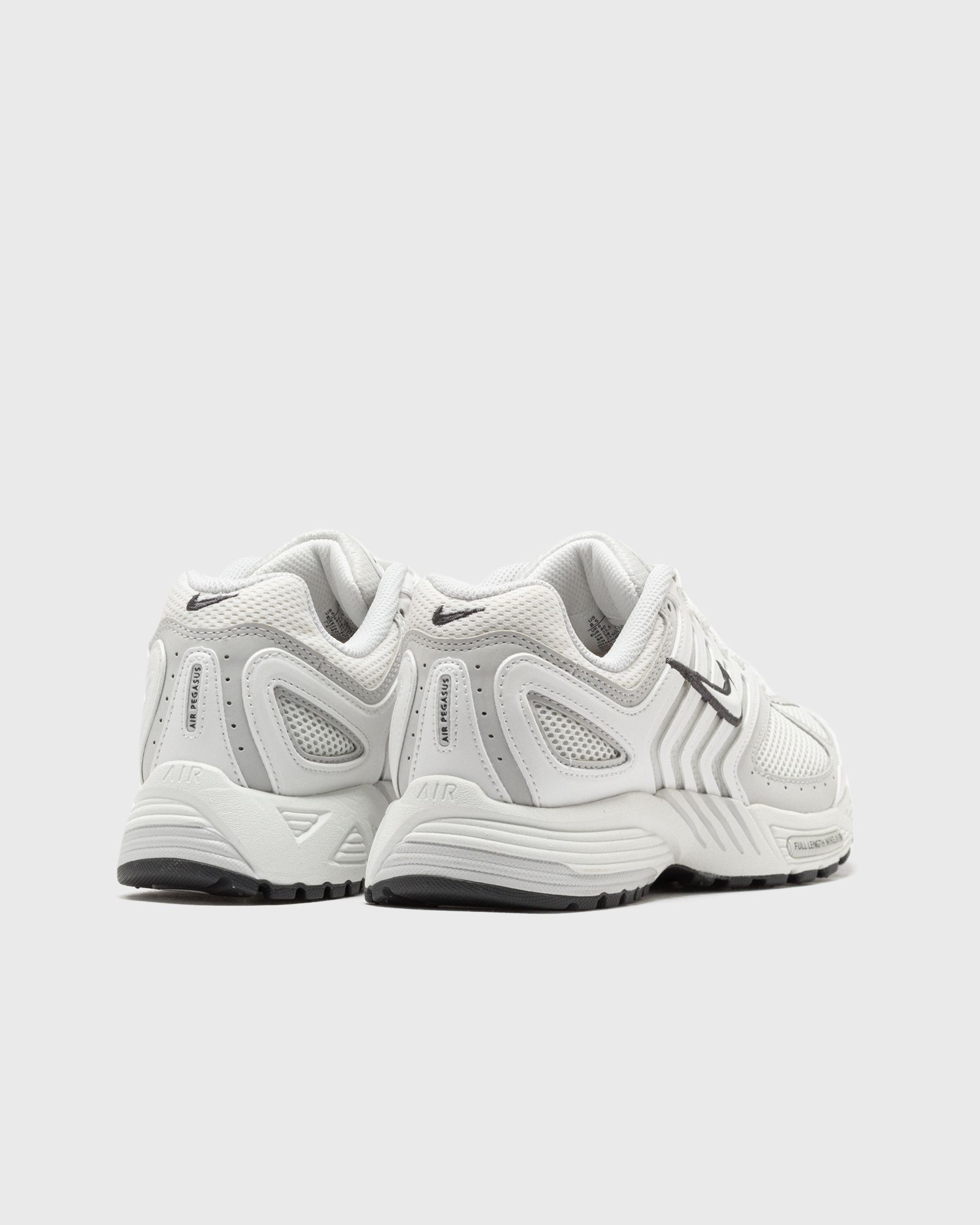 WMNS AIR PEGASUS 2005