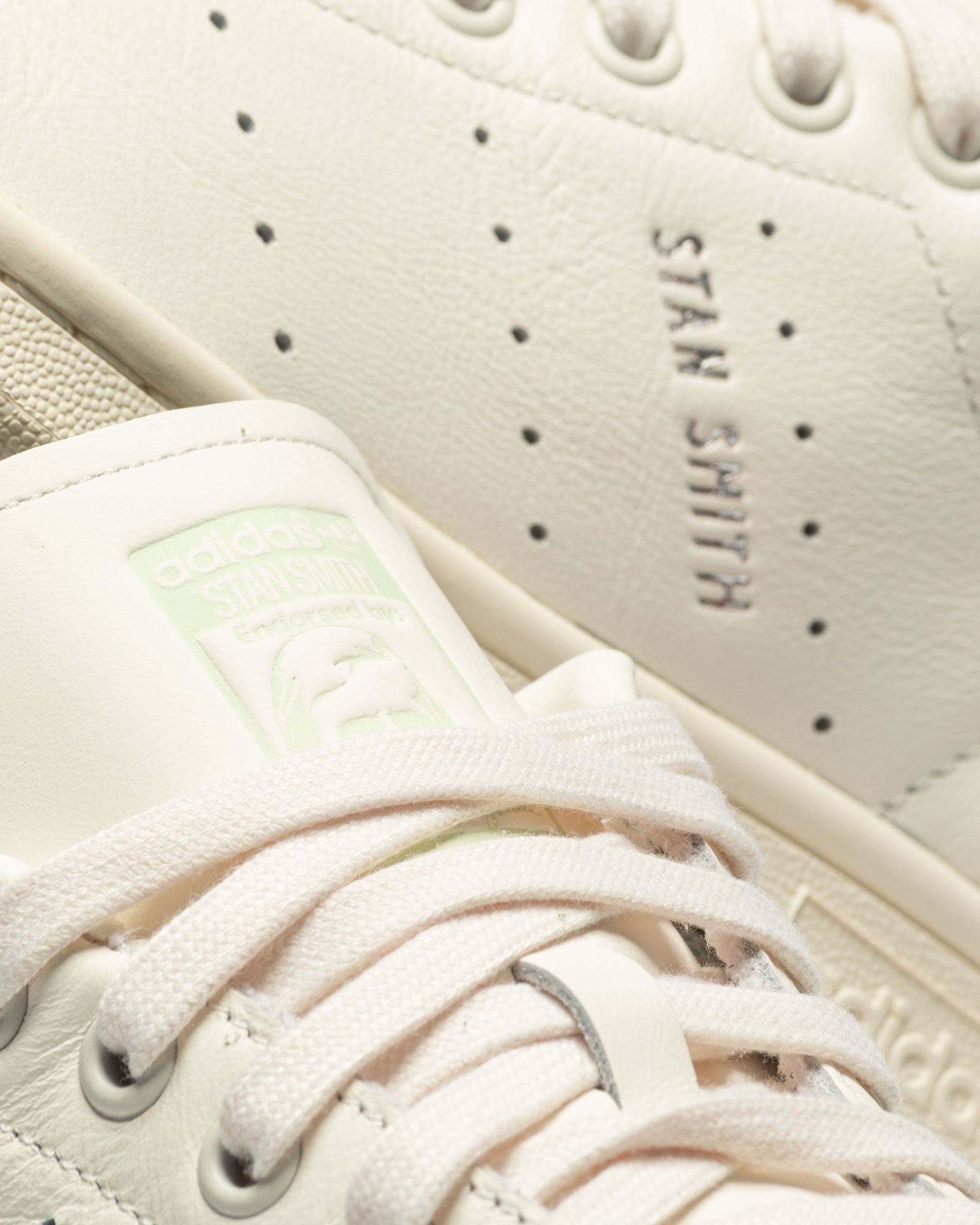 STAN SMITH W