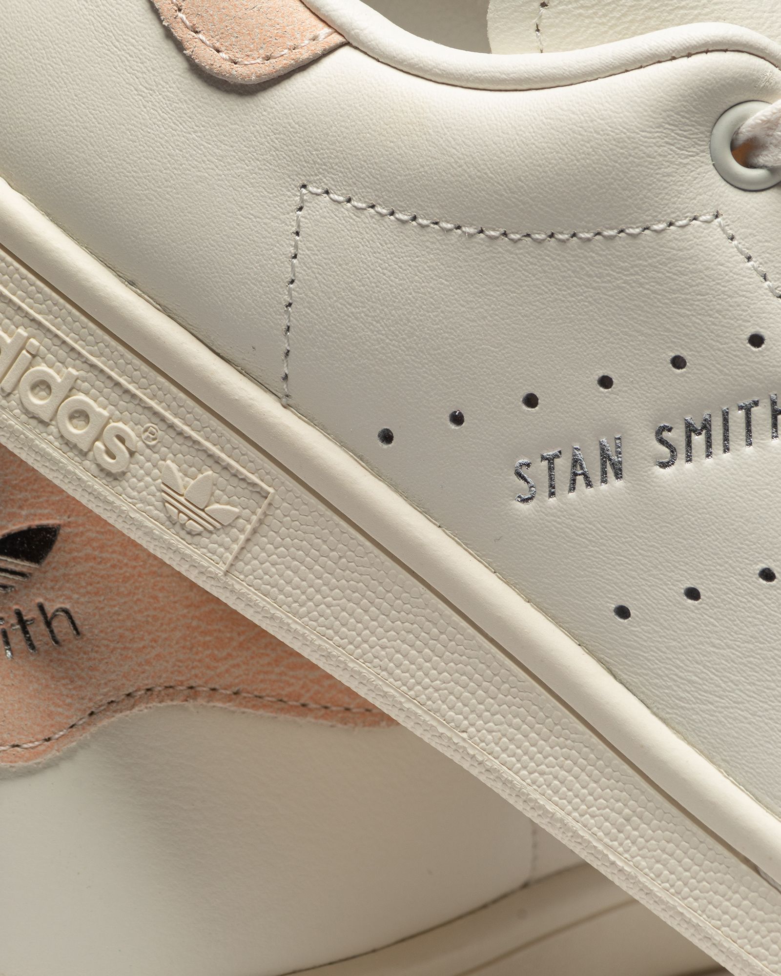 STAN SMITH W