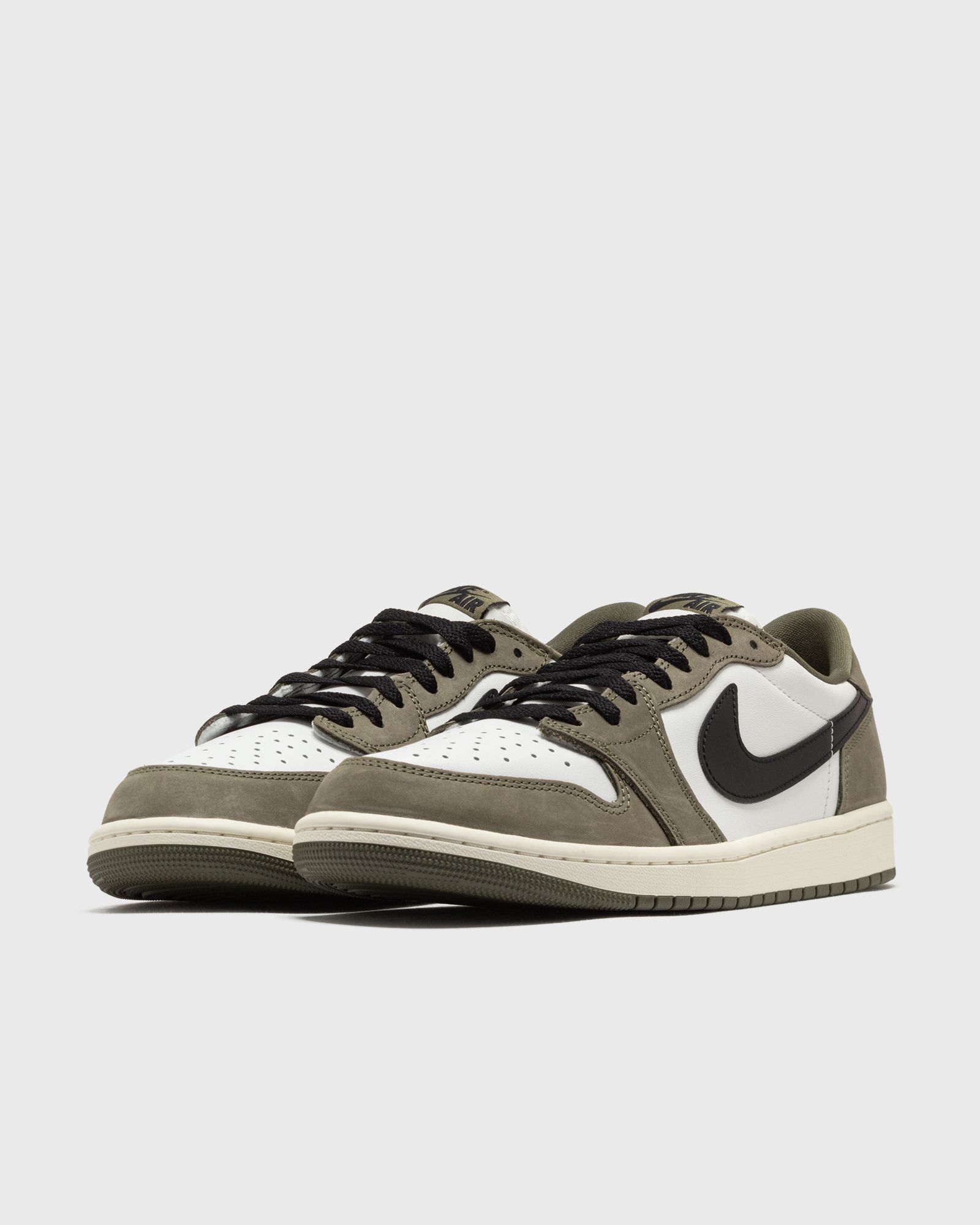 AIR JORDAN 1 RETRO LOW OG