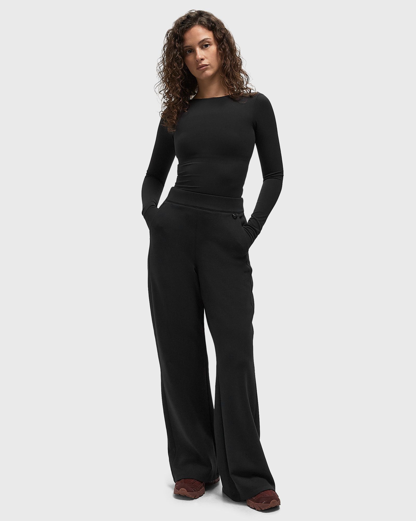 WMNS 24.7 DF FLARE PNT SFT KNT