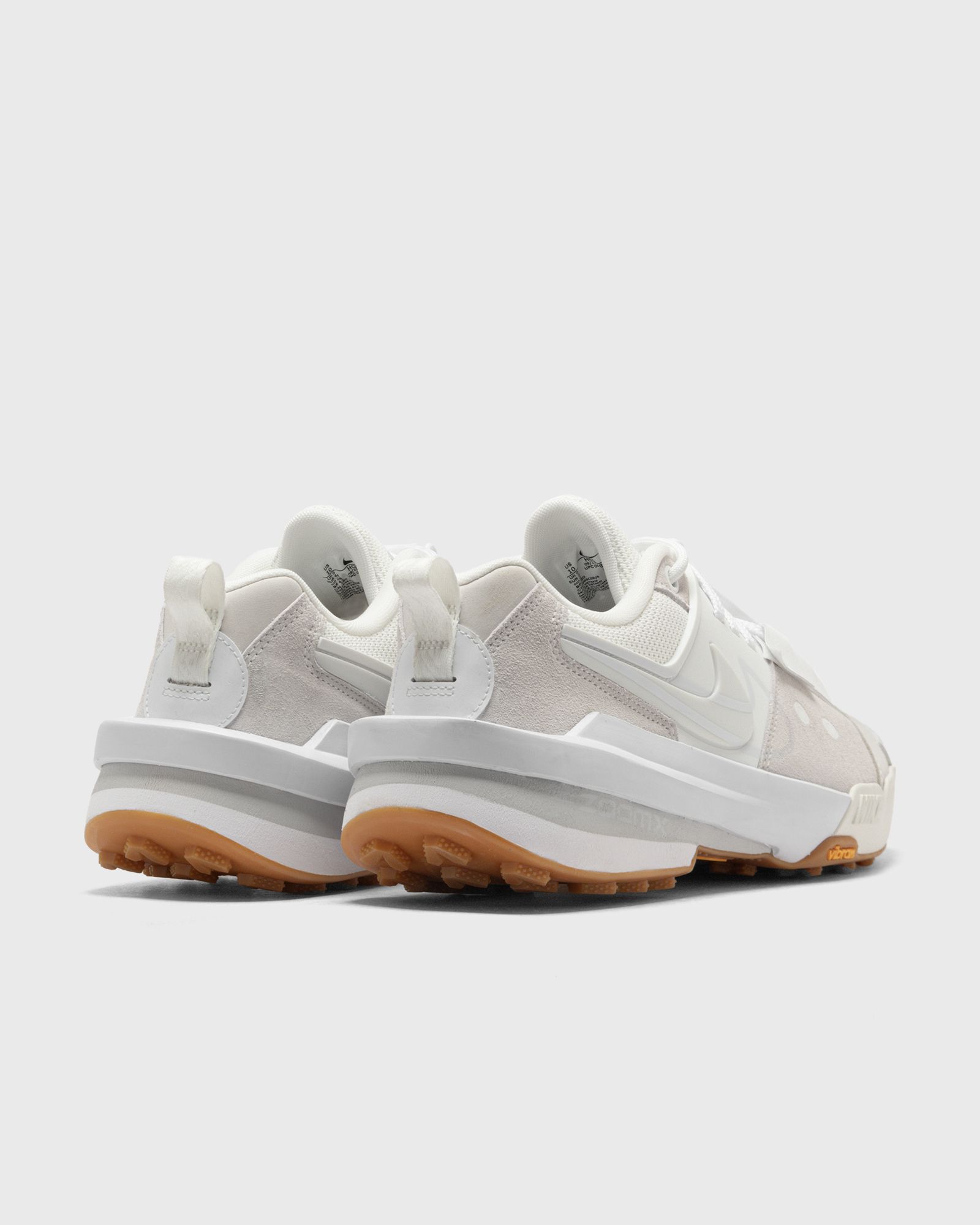 Nike x sacai ZEGAMADOME SP White | BSTN Store