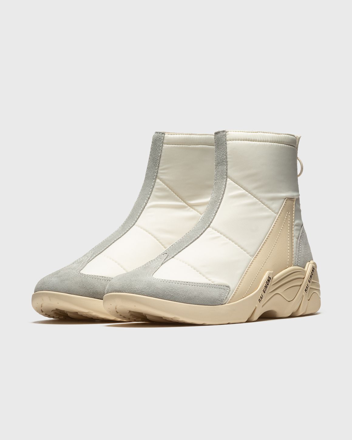 Raf Simons CYLON-22 White | BSTN Store