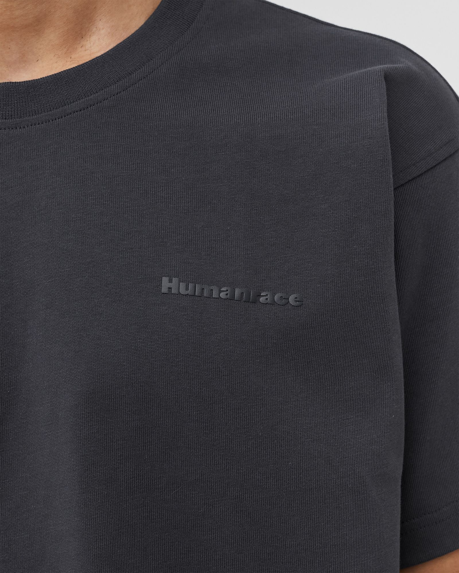 PHARELL WILLIAMS BASICS TEE