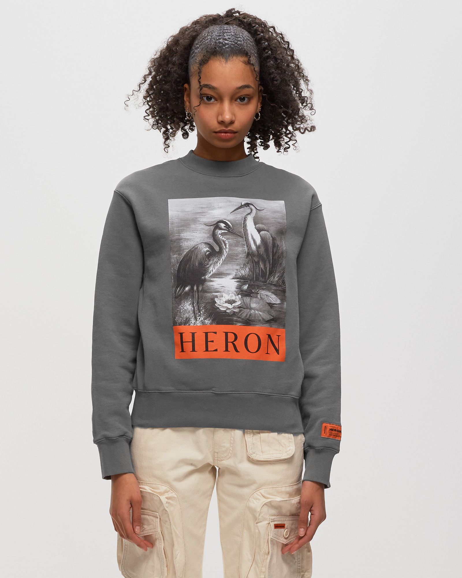 HERON BW CREWNECK
