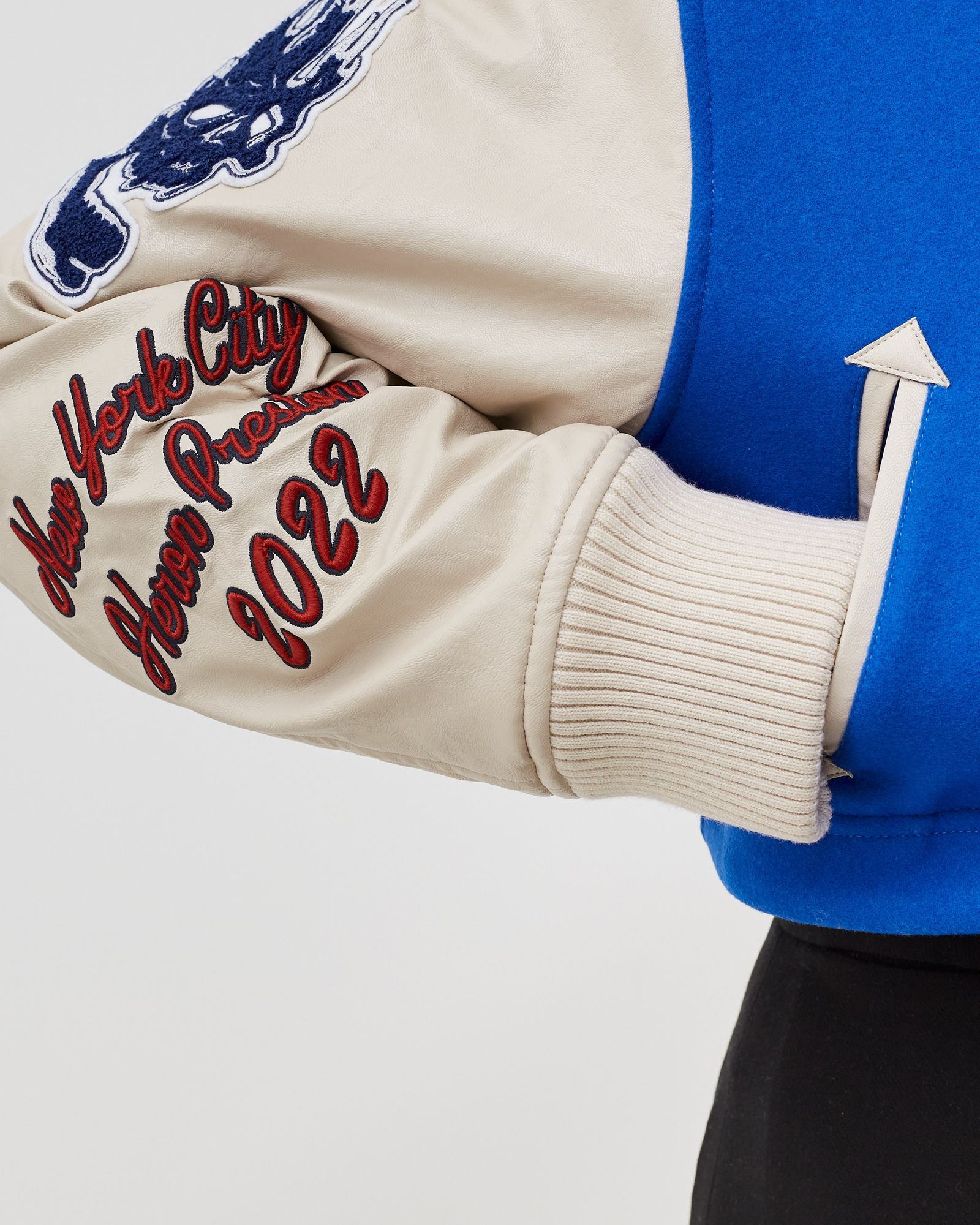WMNS HERON PATCHES VARSITY JACKET 