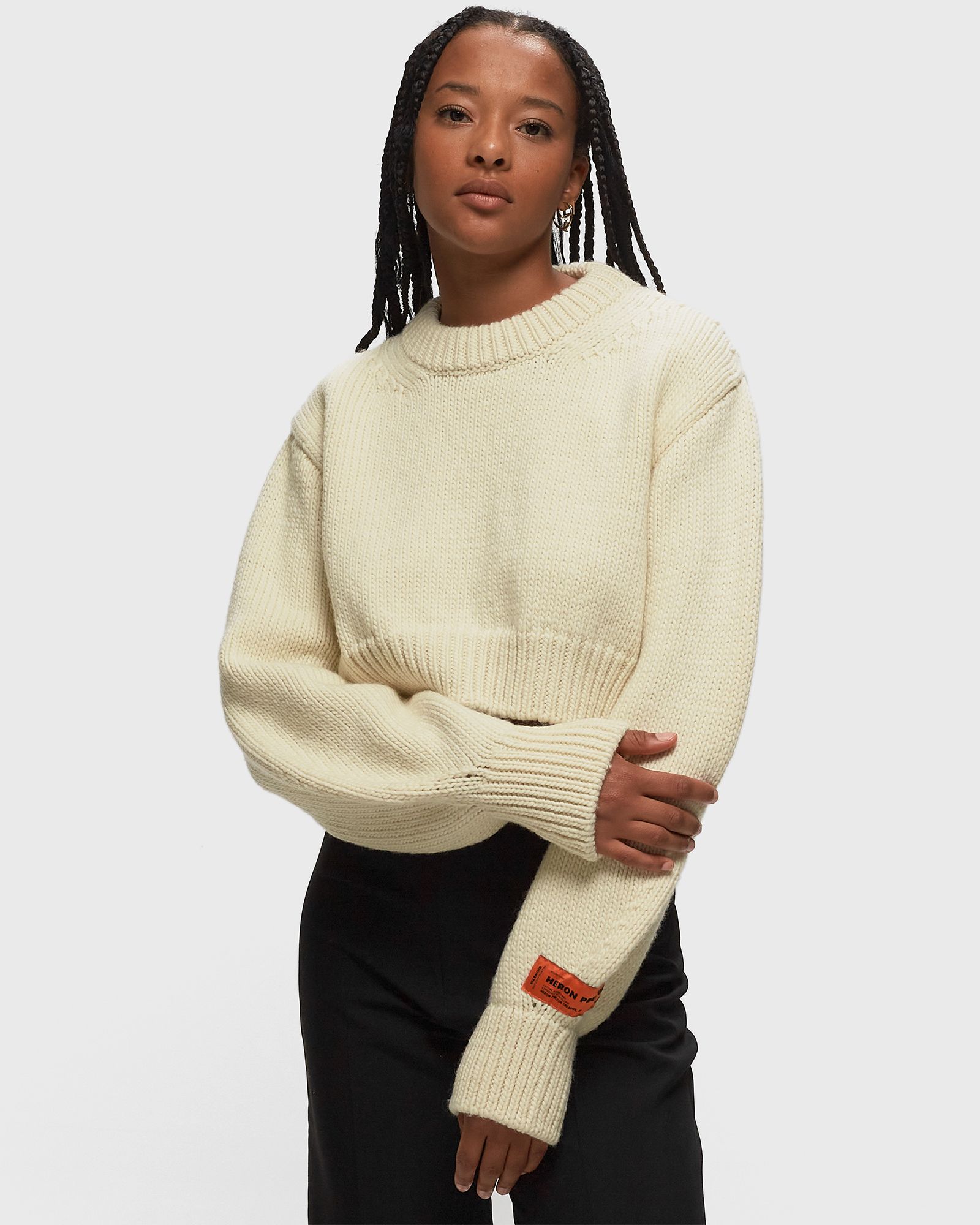 CROP CREWNECK BACK CUT OUT