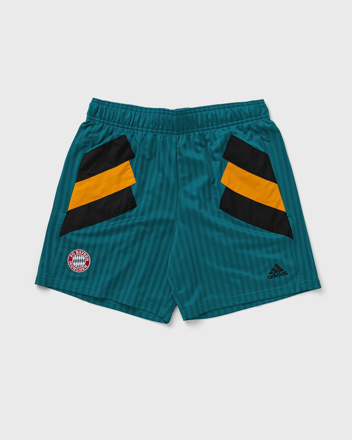 Adidas FC BAYERN ICON SHORTS Green | BSTN Store