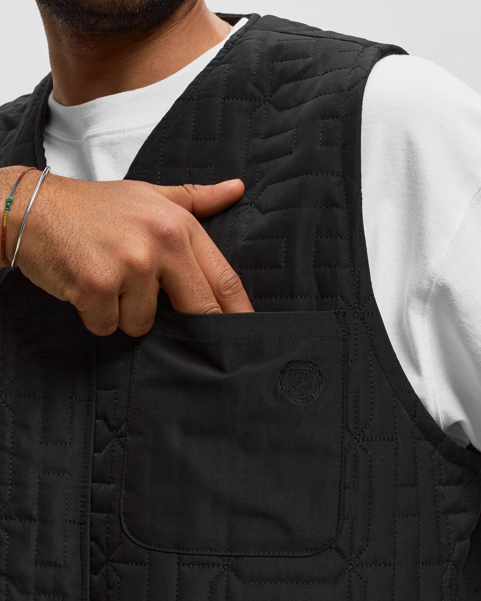 H QUILTED VEST