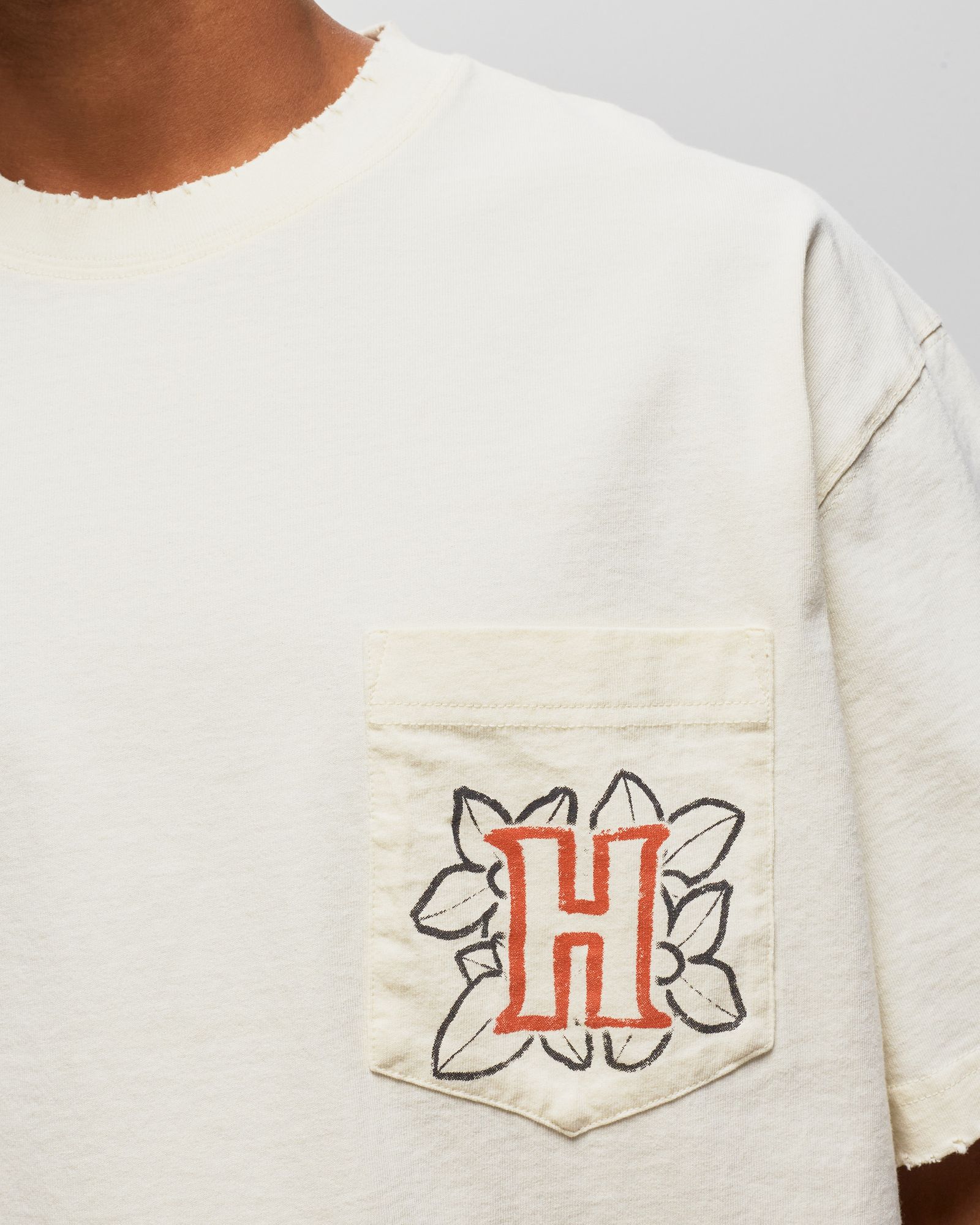 FLORAL POCKET SS TEE