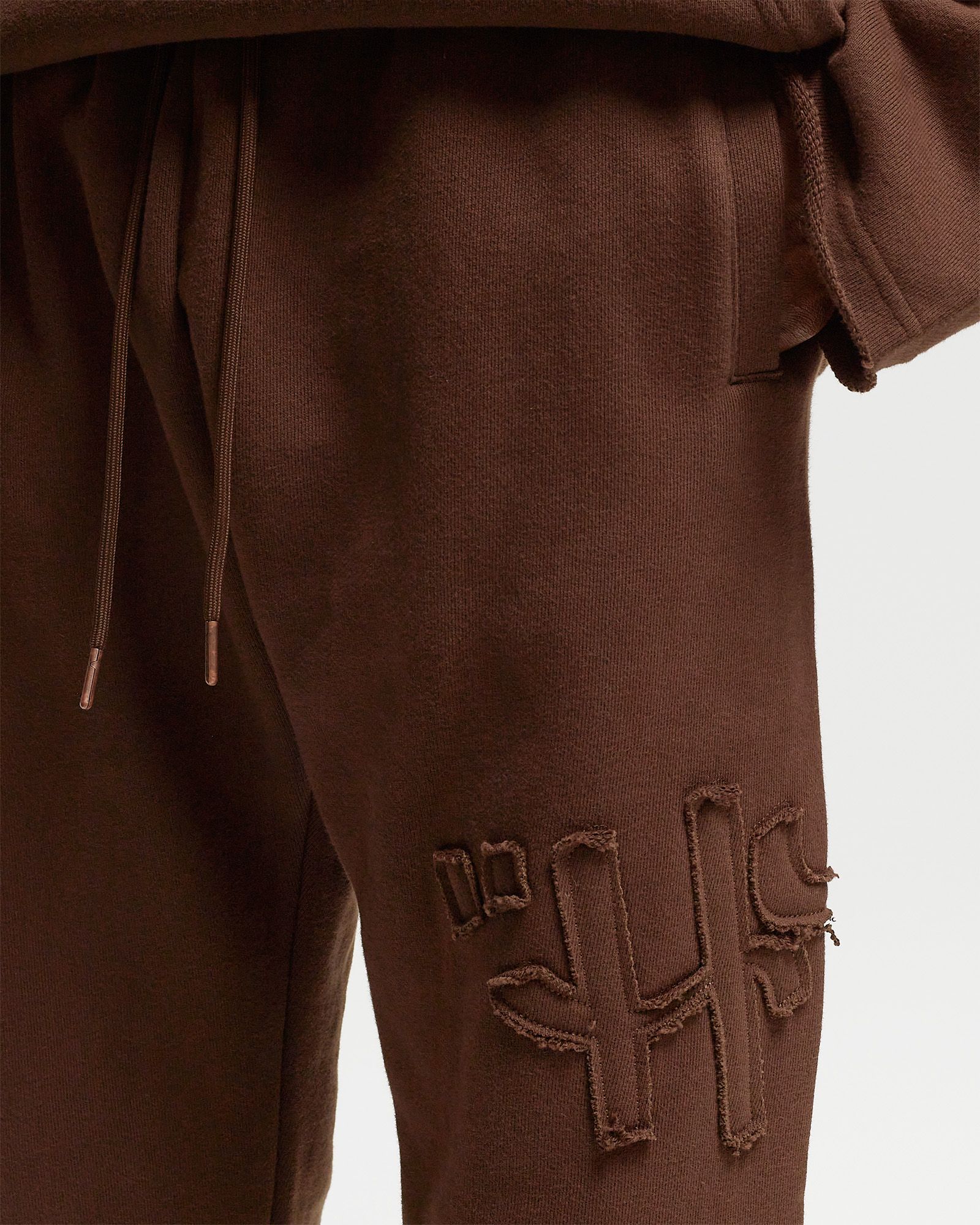 SCRIPT EMBROIDERED SWEATS