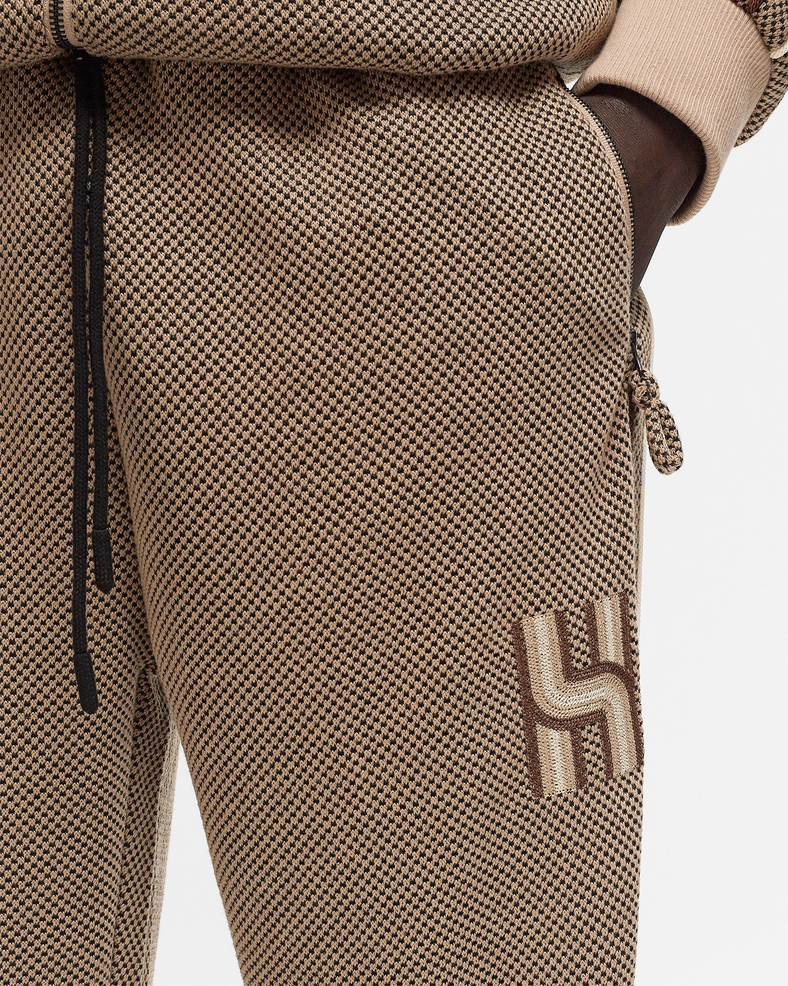 NOVELTY KNIT TRACK PANT