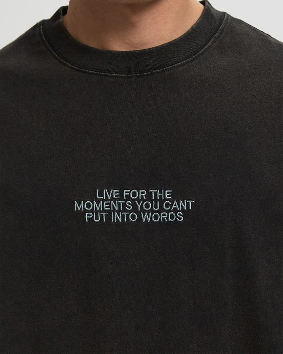 LIVE FOR THE MOMENTS