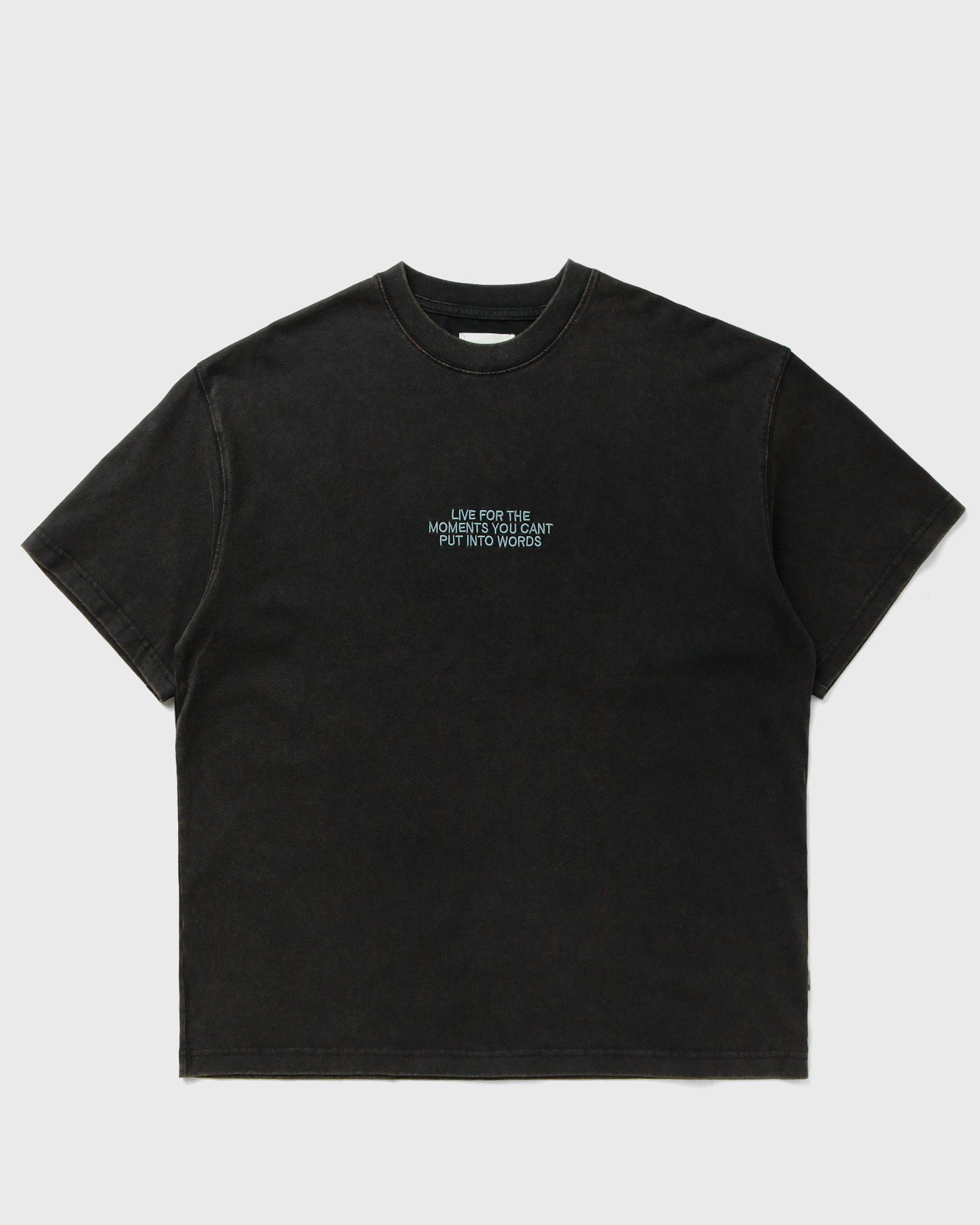 LIVE FOR THE MOMENTS