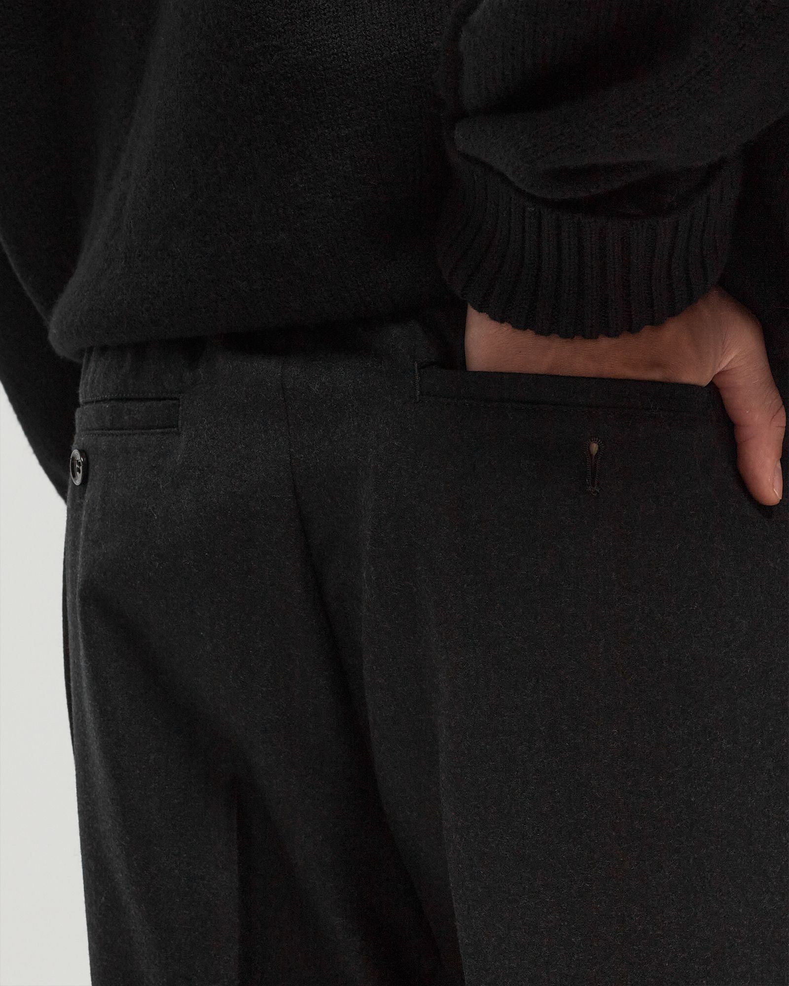 ELASTICATED WAIST CROPPED FIT TROUSERS