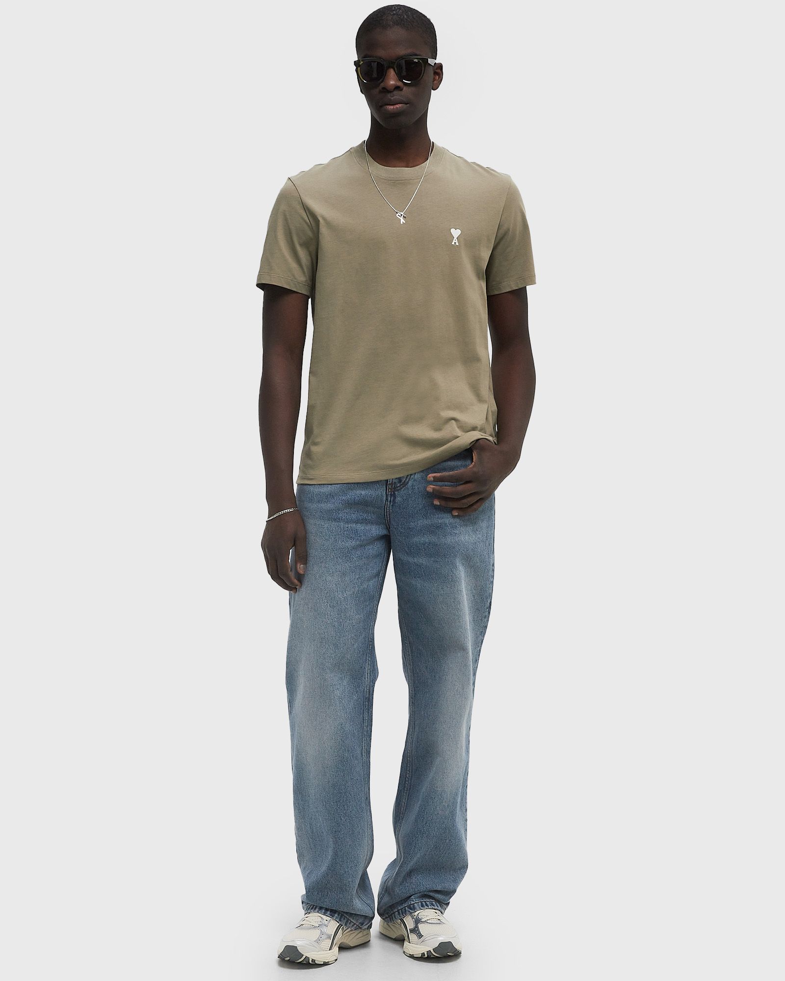 CLASSIC OFF WHITE ADC TEE