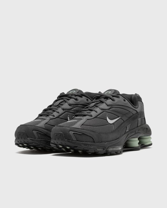 Black and gray nike shox online