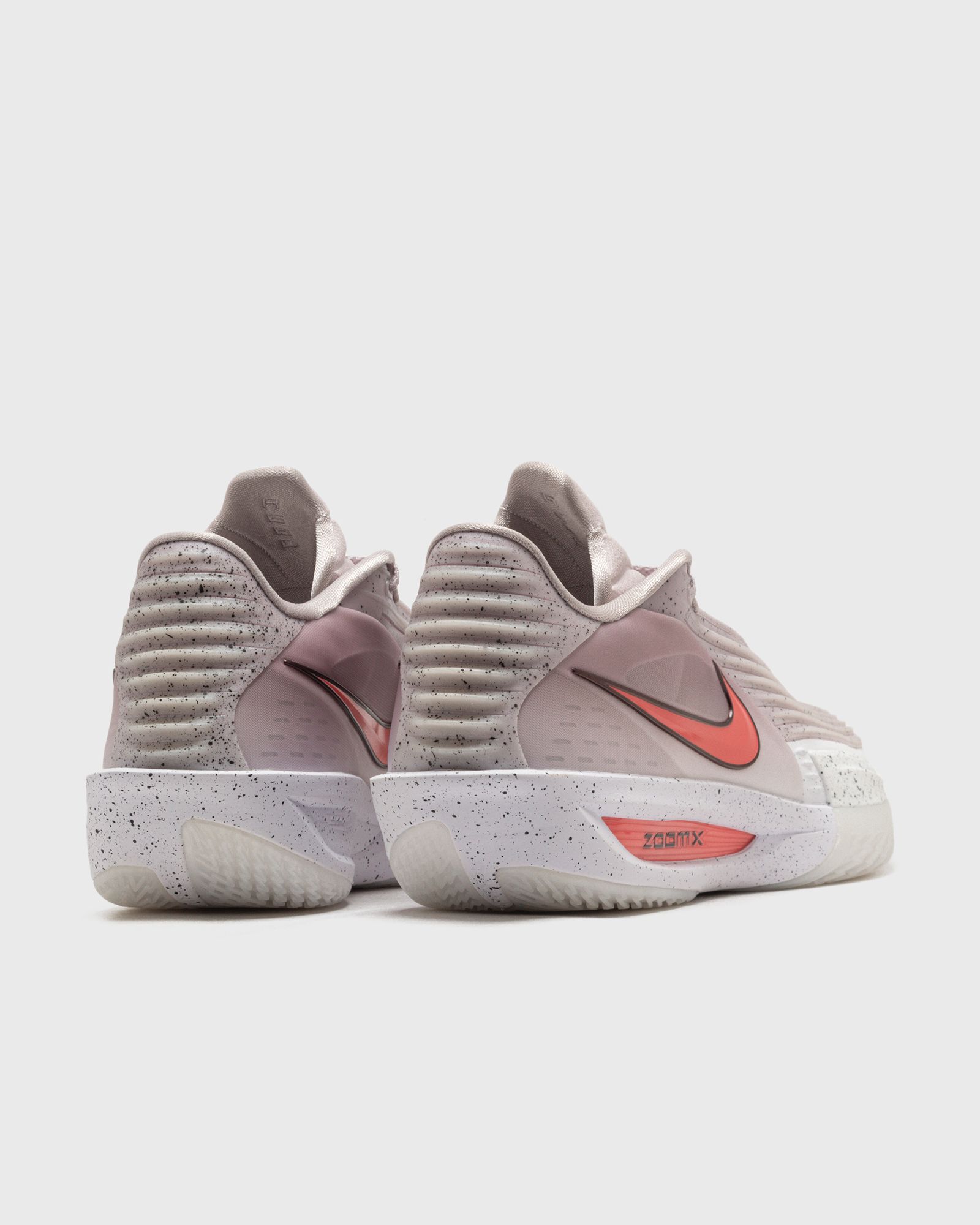Nike G.T. CUT 3 TURBO Beige | BSTN Store