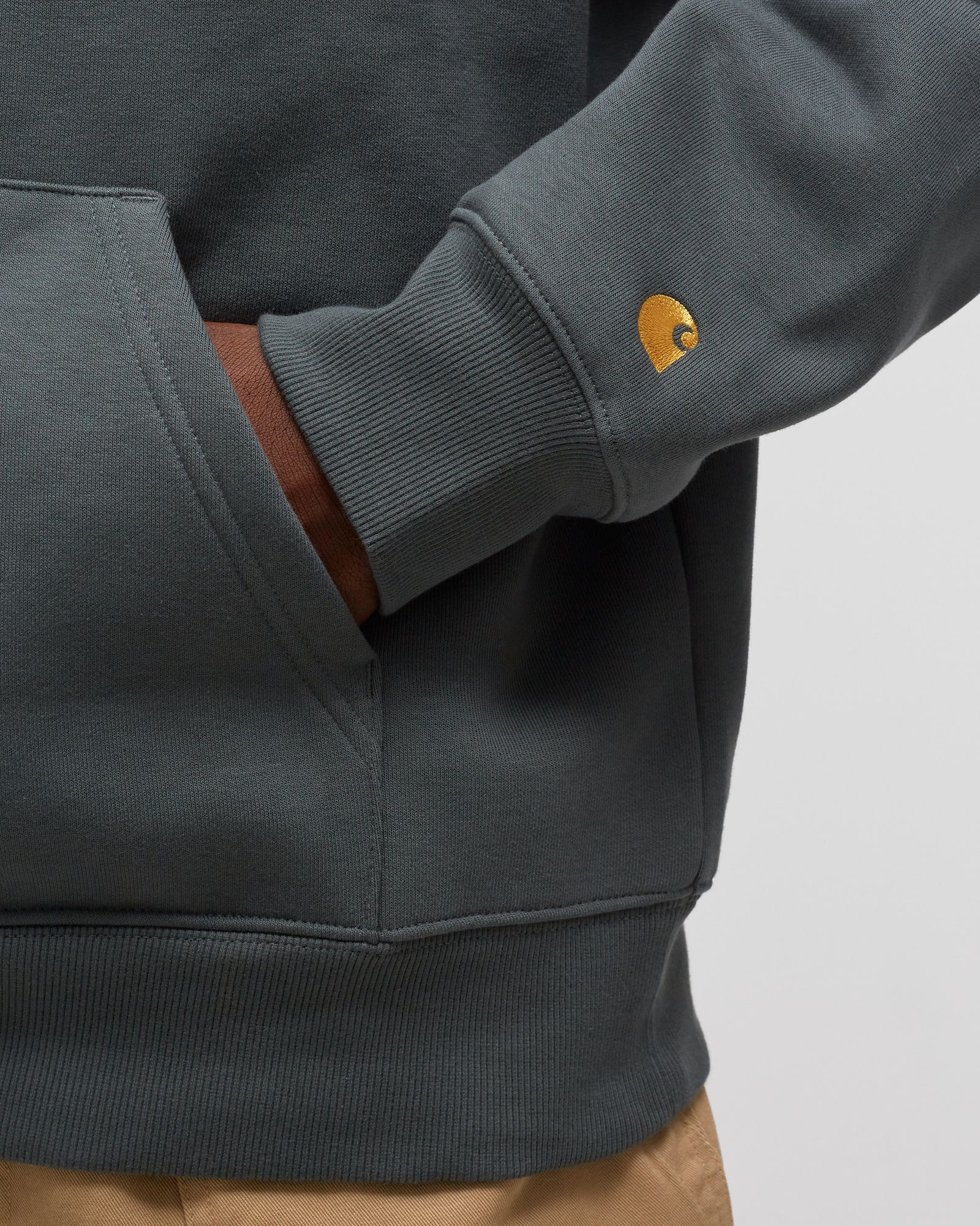 Chase Neck Zip Sweat