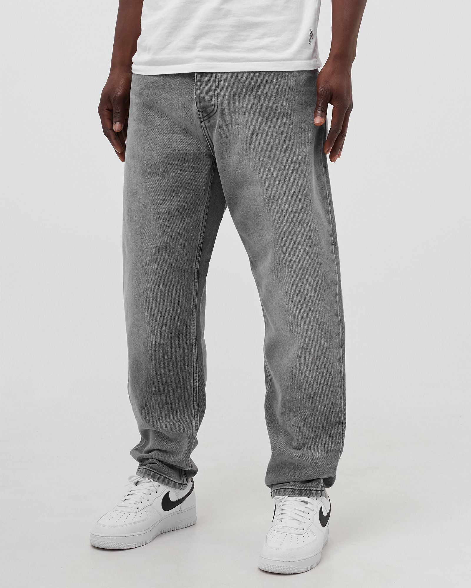Newel Jeans (tapered)